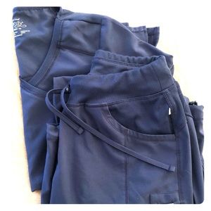 CHEROKEE INFINITY NAVY BLUE SCRUB SET (XS)